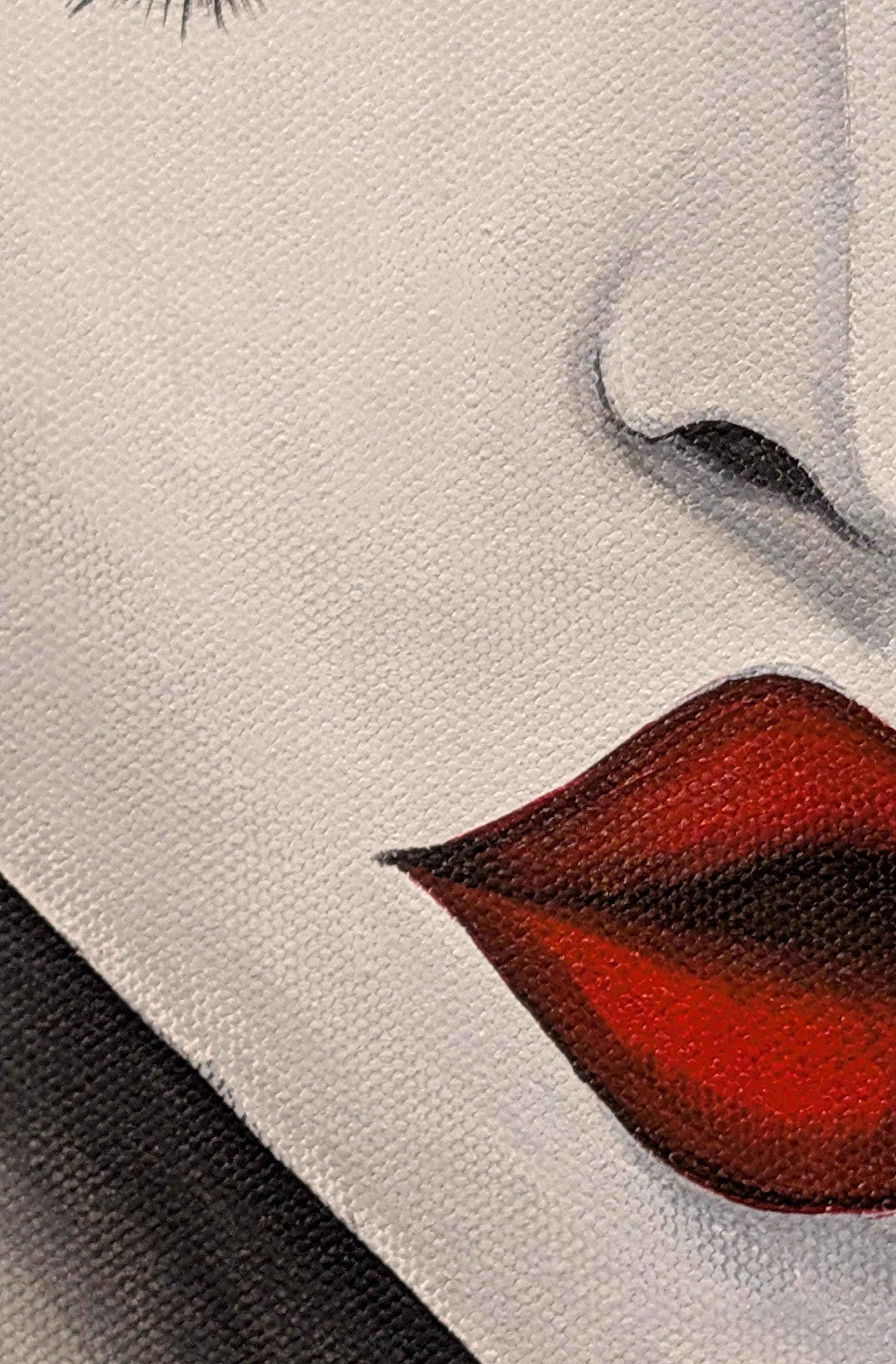 Chic Silhouette Art with Gold Accent  2