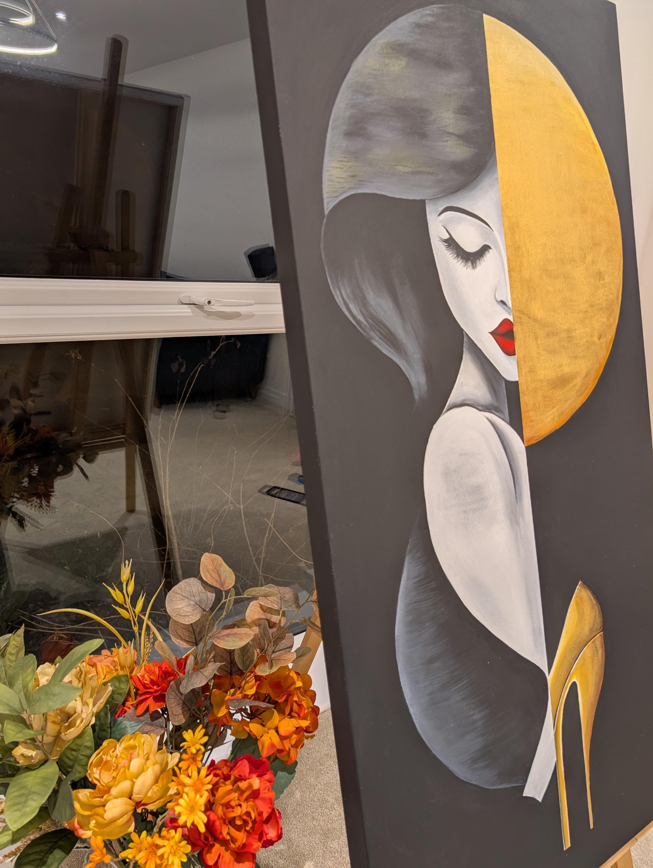 Chic Silhouette Art with Gold Accent  3