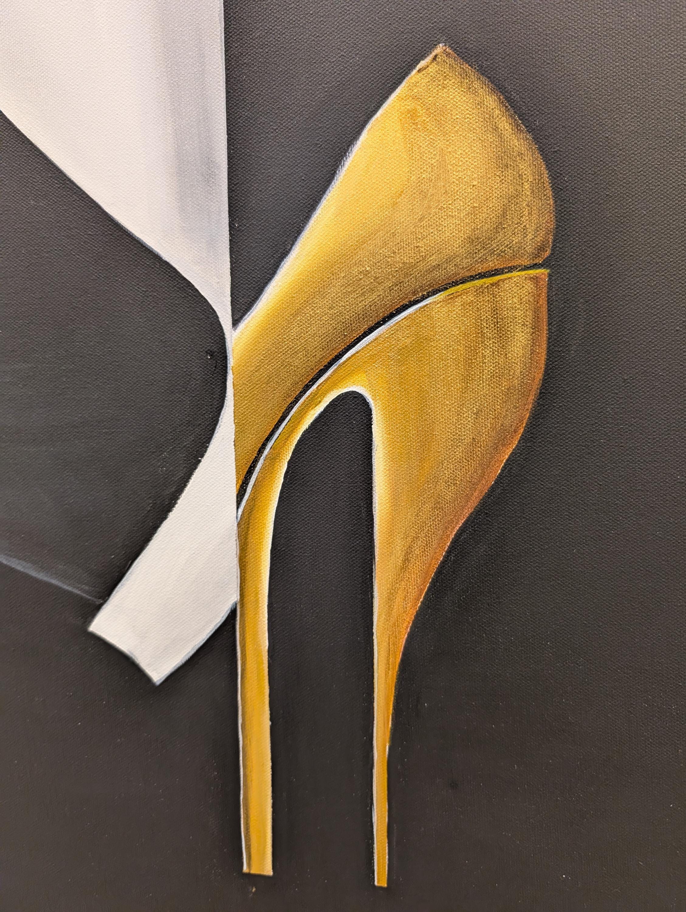 Chic Silhouette Art with Gold Accent  7